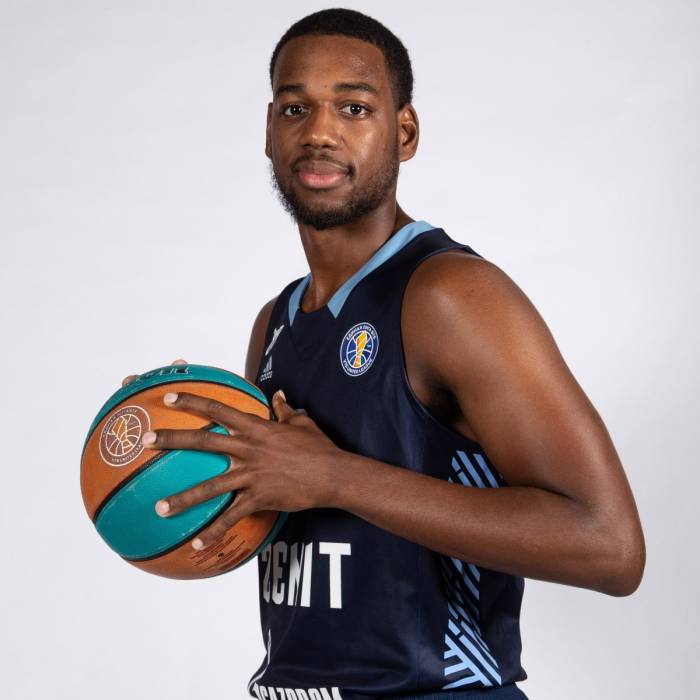 Foto di Jordan Loyd, stagione 2021-2022