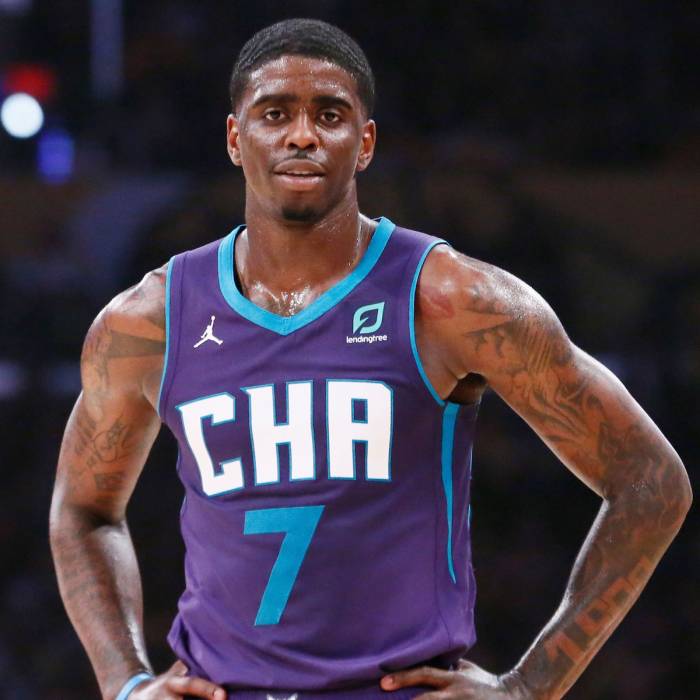 Foto di Dwayne Bacon, stagione 2019-2020