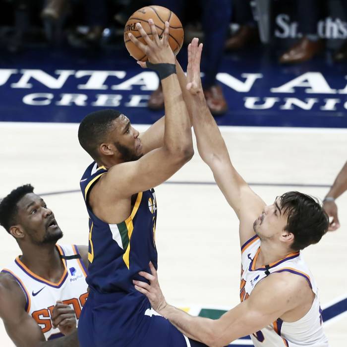 Foto di Tony Bradley, stagione 2019-2020