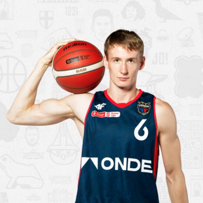 Foto de Michal Samsonowicz, temporada 2021-2022