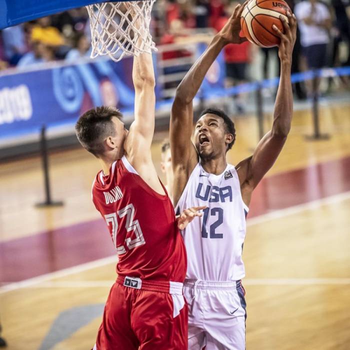 Photo de Evan Mobley, saison 2019-2020