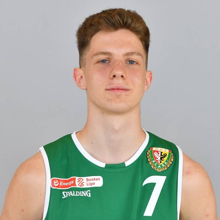 Photo of Kacper Gordon, 2020-2021 season