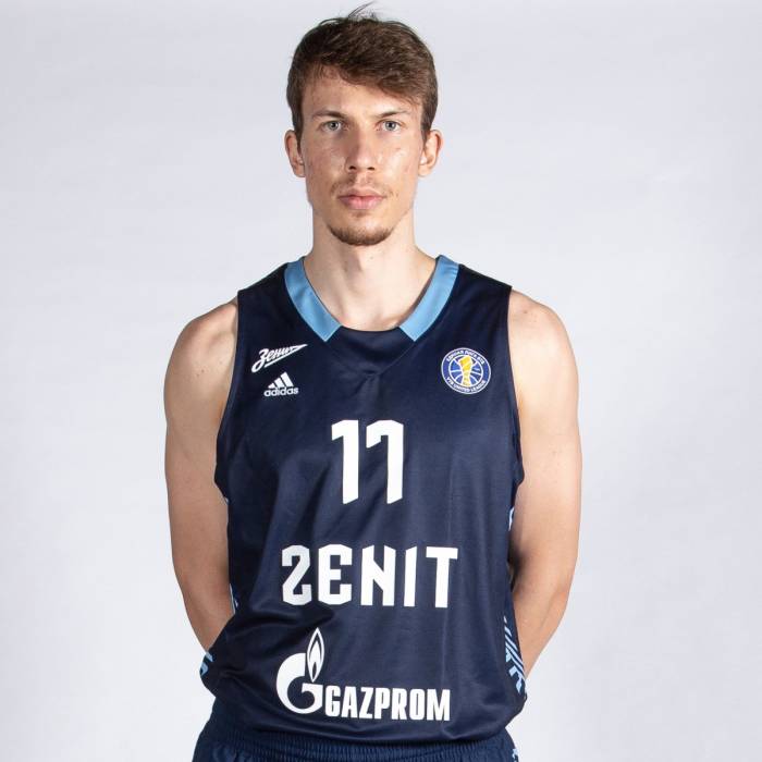 Foto de Maksim Karvanen, temporada 2021-2022