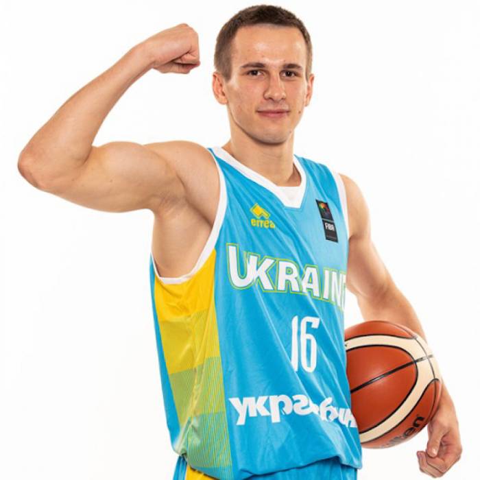 Photo of Dmytro Holovchyk, 2019-2020 season
