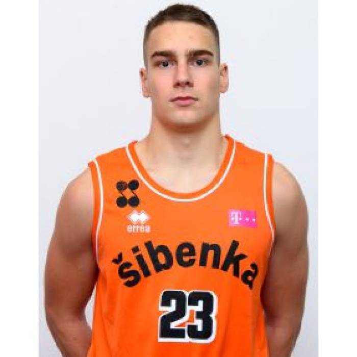 Foto de Juraj Pleadin, temporada 2021-2022