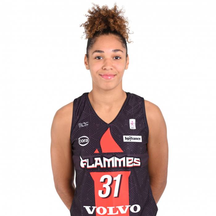 Photo de Janelle Salaun, saison 2019-2020