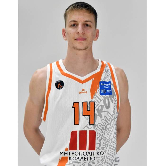 Photo of Nikolaos Vasileiou, 2021-2022 season