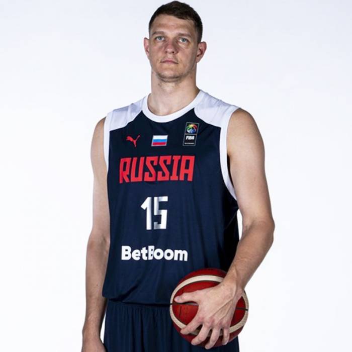 Foto de Timofey Mozgov, temporada 2021-2022