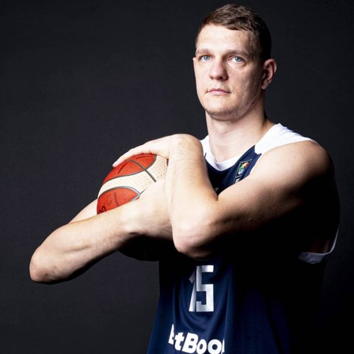 Foto de Timofey Mozgov, temporada 2021-2022