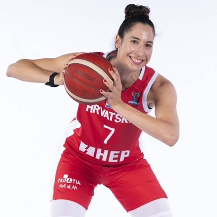 Foto de Ivana Tikvic, temporada 2021-2022