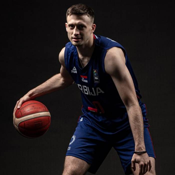 Foto de Aleksa Avramovic, temporada 2021-2022