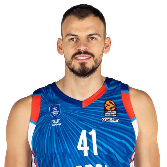 Foto de Ante Zizic, temporada 2023-2024