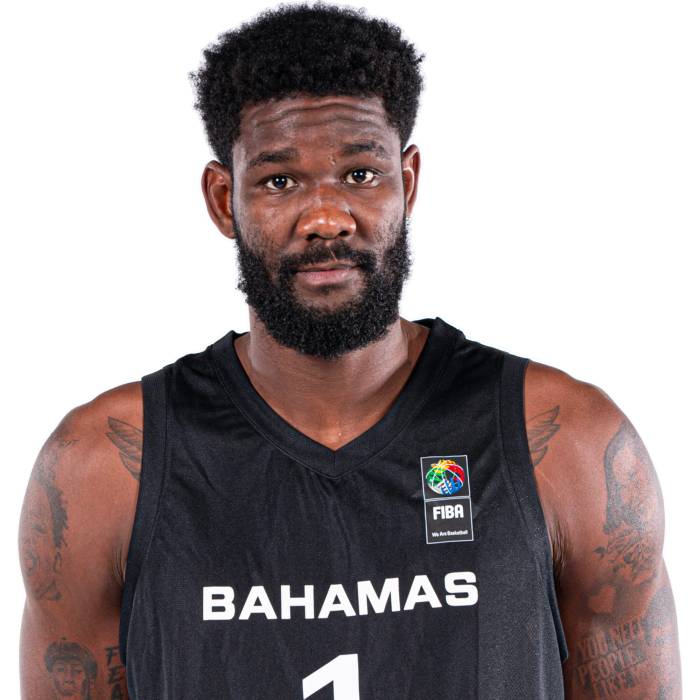 Photo de Deandre Ayton, saison 2024-2025