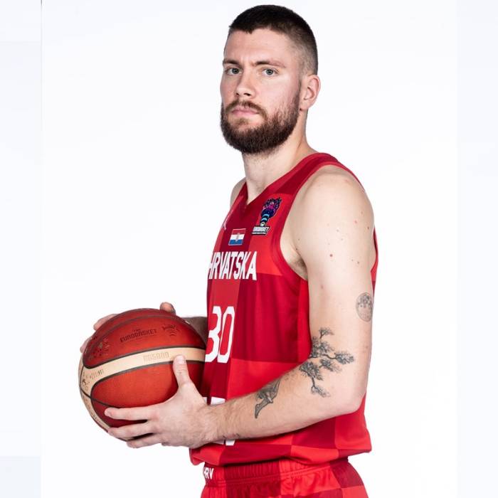 Foto de Dominik Mavra, temporada 2022-2023